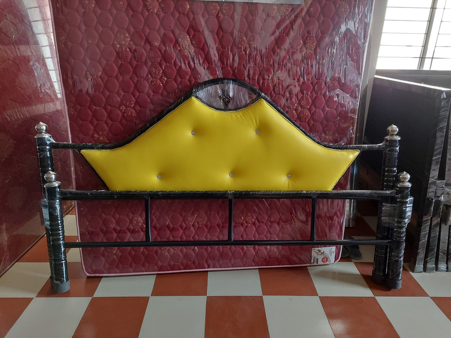 Bowzar Dhanush Model Queen Bed 5X6.5 Feet Metal Bed