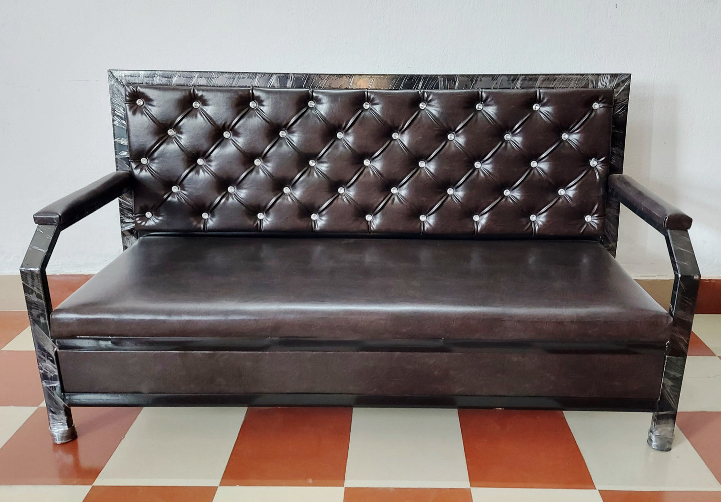 Metal Sofa 5 Seater Upholstered Cushion Premium Quality