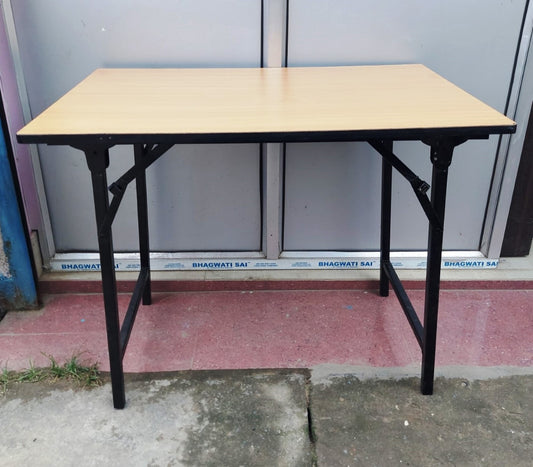 Bowzar Folding Table 3x2 Feet