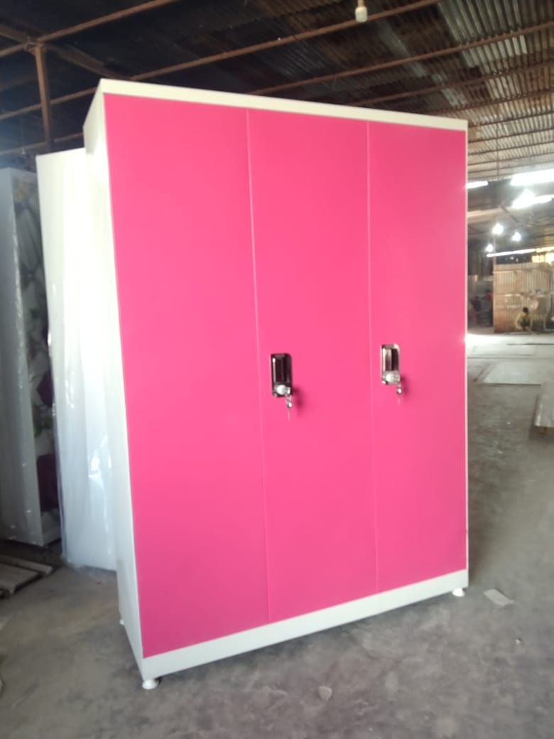 22 Gauge 3 Door Steel Almirah Wardrobe 3 Door Almirah