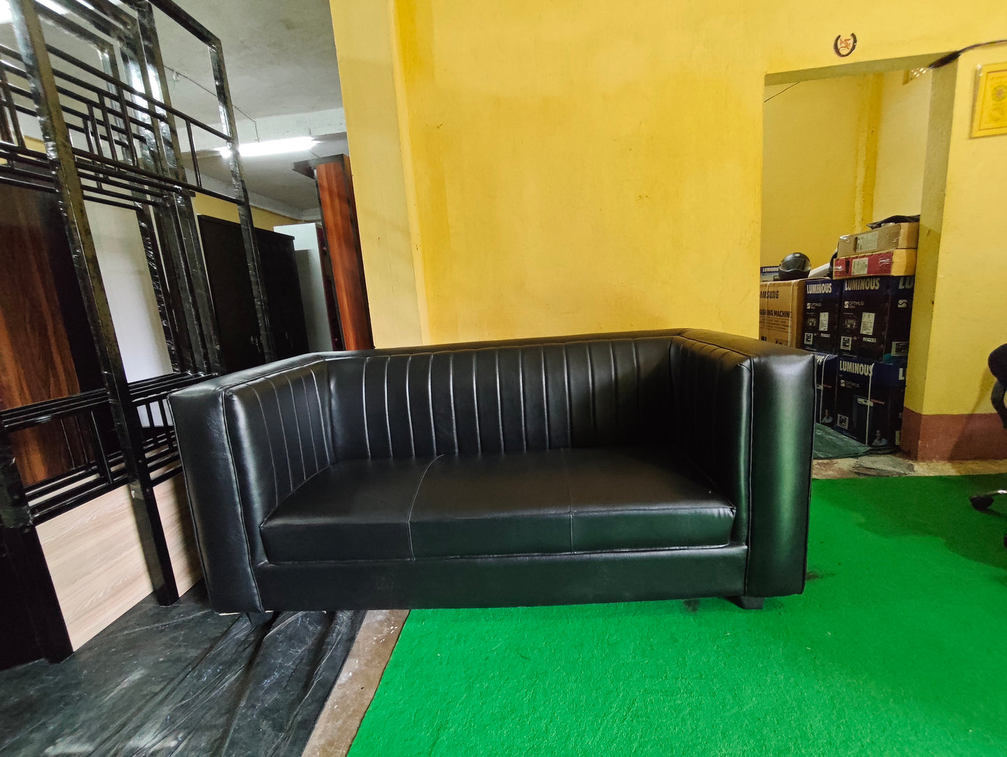 3 Seater Sofa Premium Quality Luxury Feel Black
