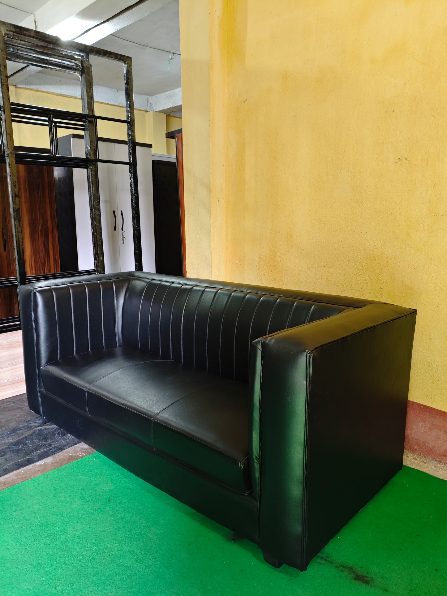 3 Seater Sofa Premium Quality Luxury Feel Black
