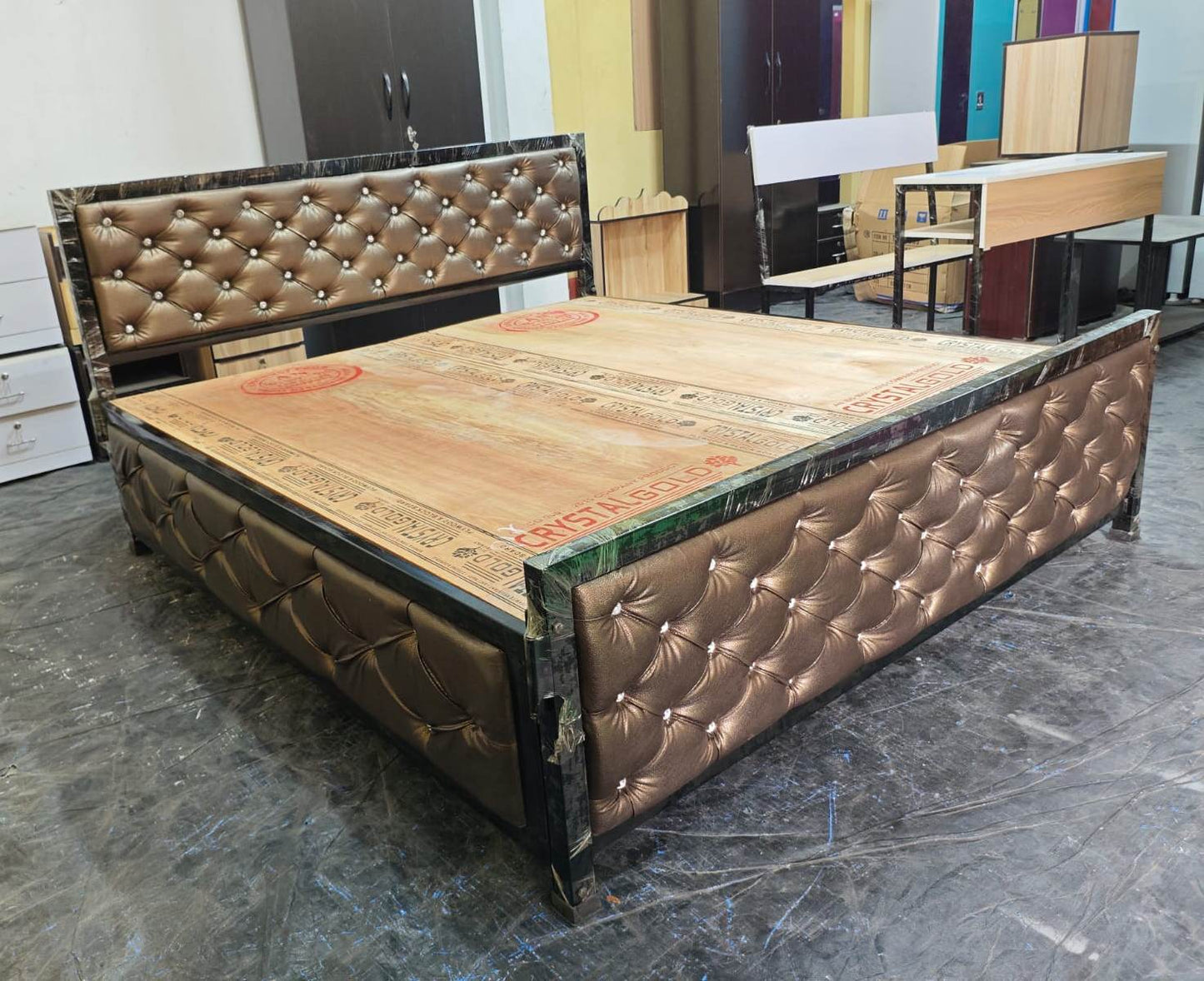 Bowzar Queen Box Bed Size 5X6.5 Feet Metal Box Bed