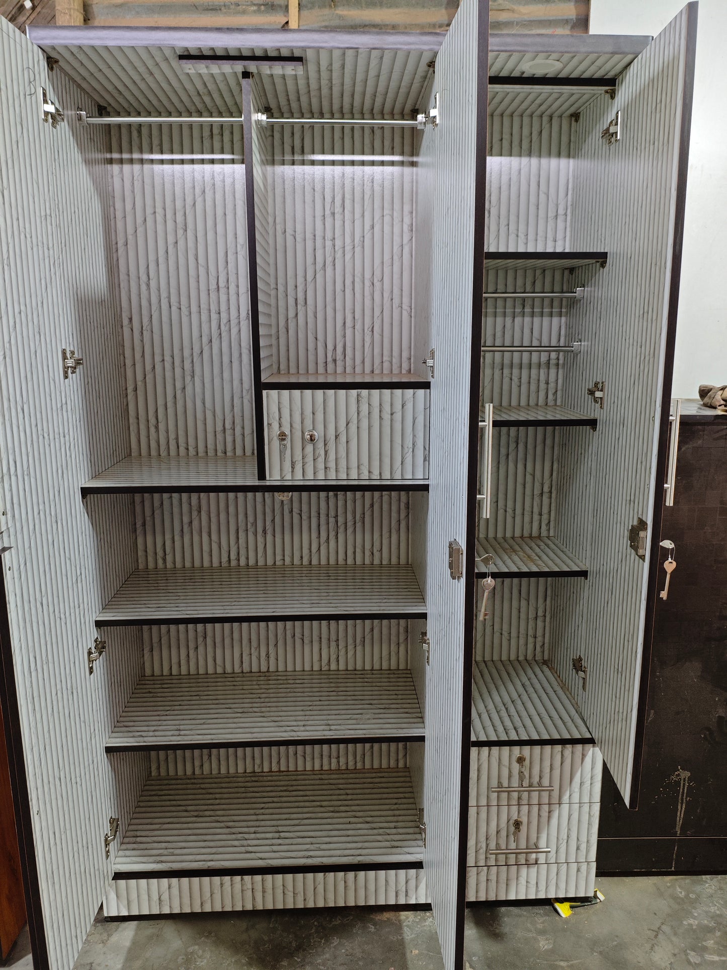 Bowzar 3 Door Wardrobe With Dressing 3 Door Almirah White Stripped Marble