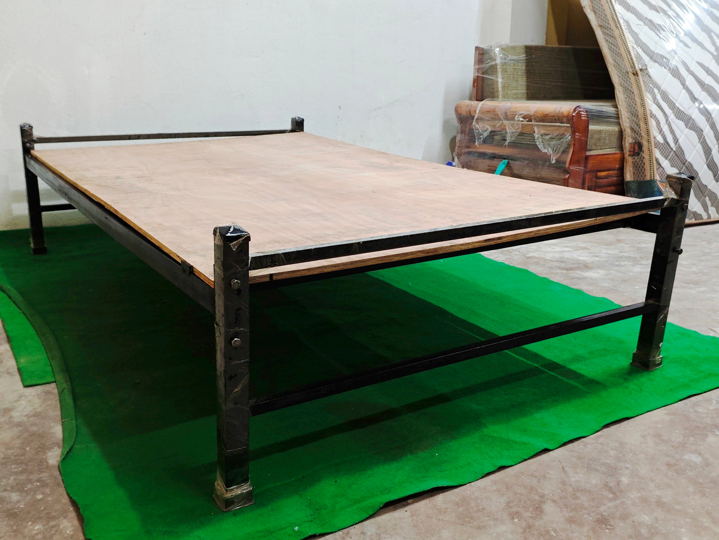 Bowzar Khatiya Double Bed 4X6.5 Feet Simple Minimalistic Metal Bed