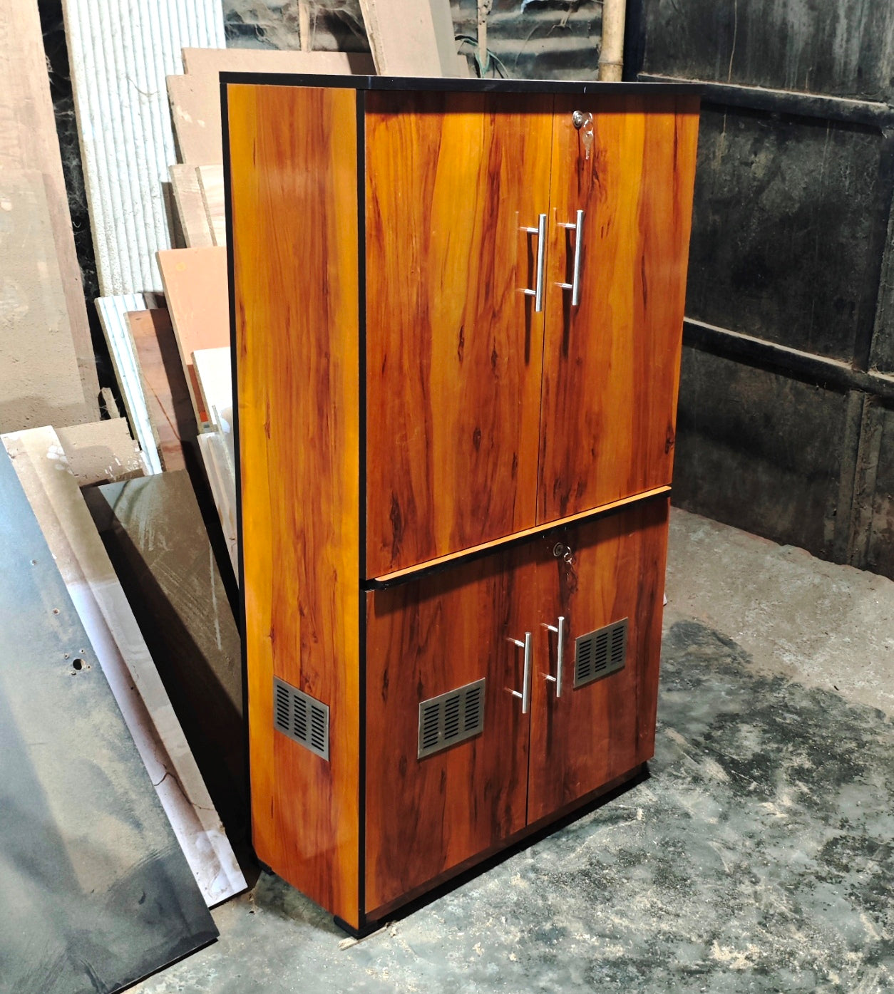 Bowzar Cabinet for Inverter Big Size