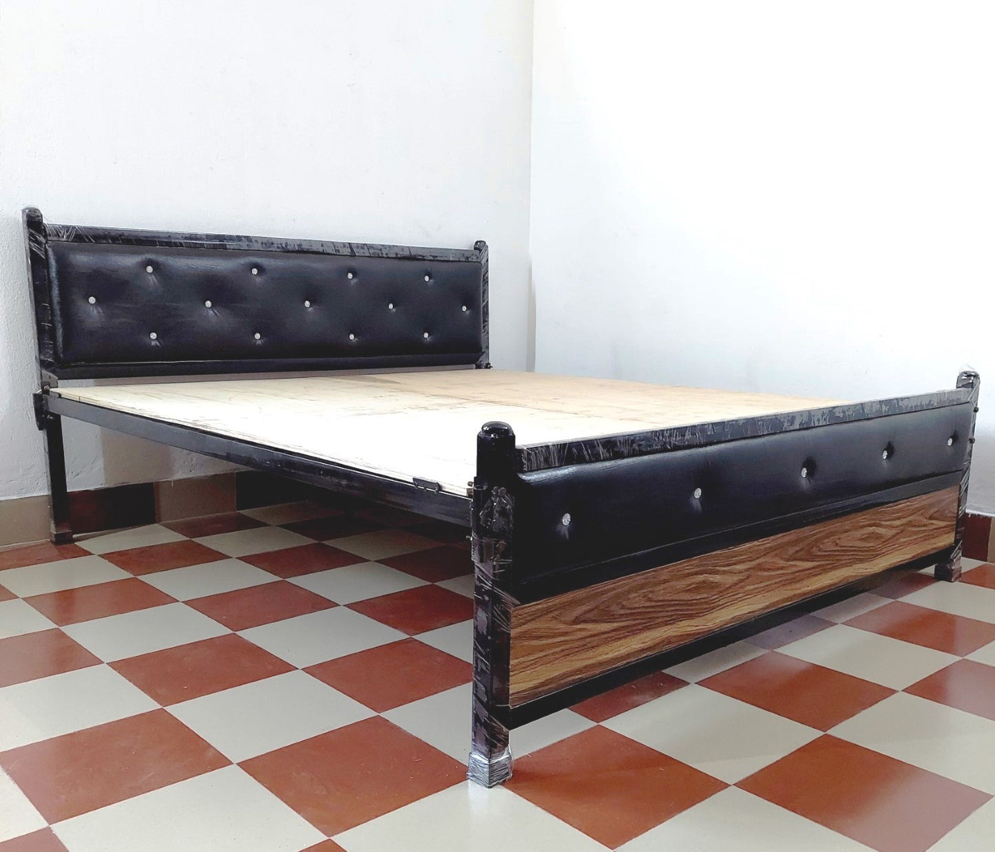 Bowzar NM King Bed 6X6.5 Feet Metal Bed Heavy Quality Black