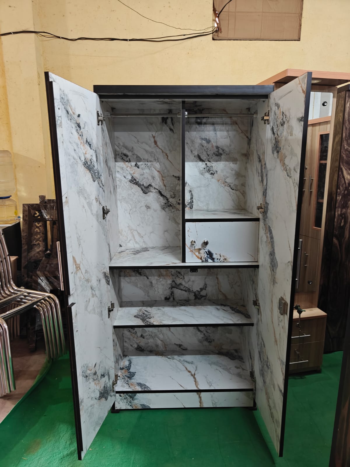 Bowzar 5.5 Feet 2 Door Almirah White Marble