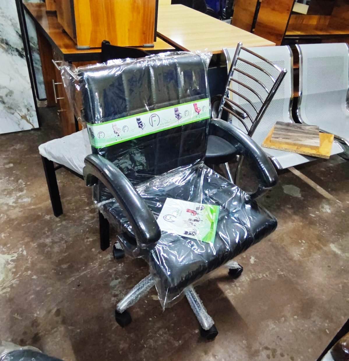 Bowzar Lower Back Boss Chair ECO Lply LB Revolving