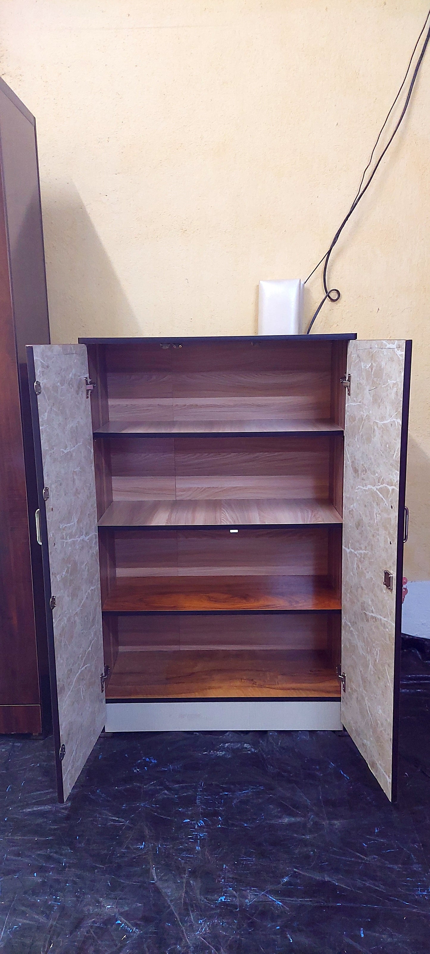 Bowzar 50 Inch Wooden Mini Almirah