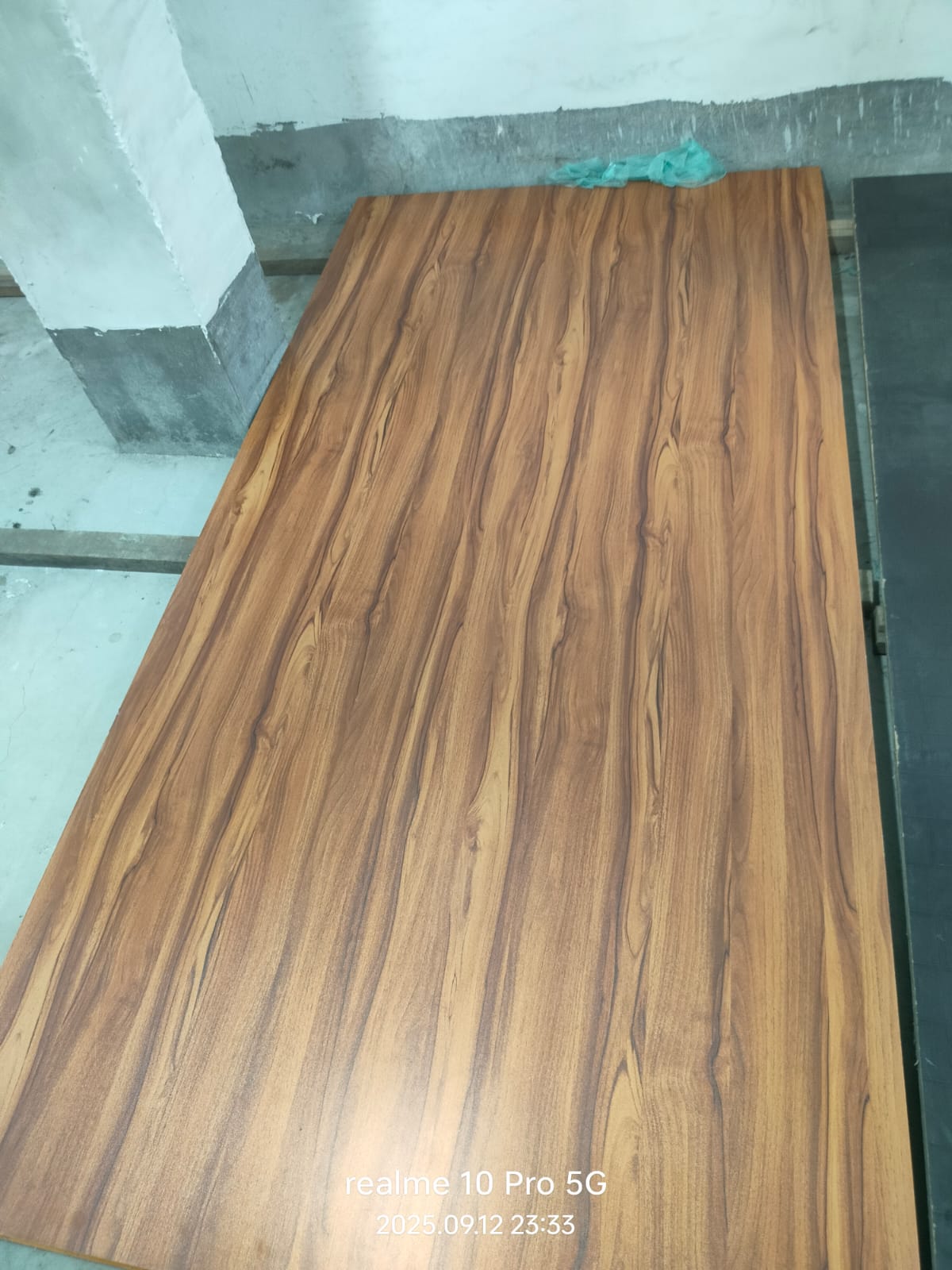 Available Board Color