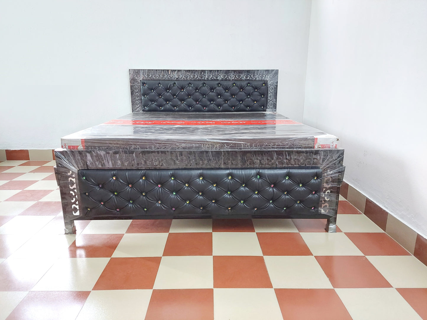 Bowzar Queen Premium Metal Bed with Upholsterd Cushion