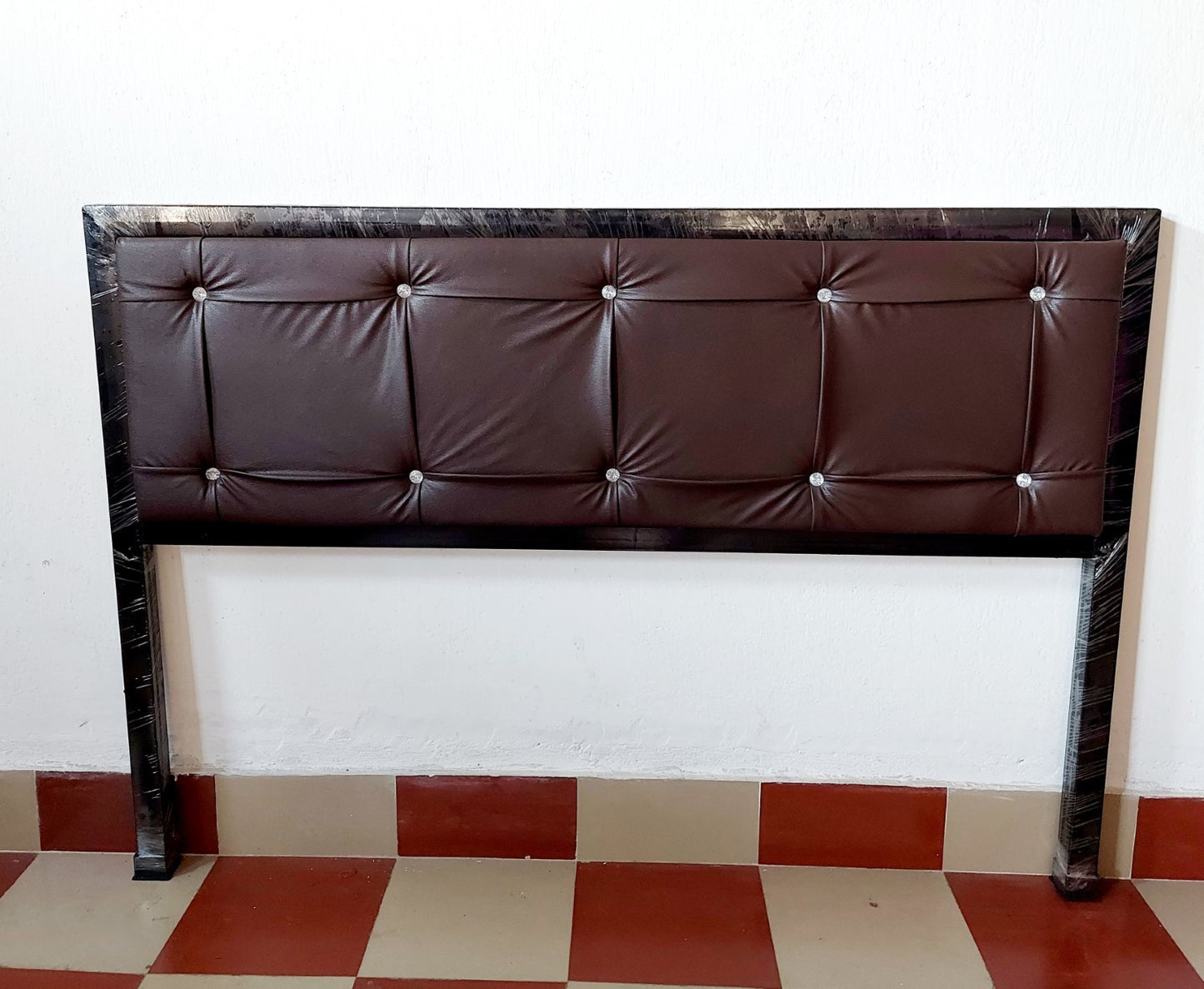 Queen Bed 5x6.5 Feet Head Cushion Leg Board