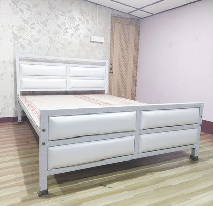 Bowzar Heavy Quality Metal Iron Bed King Size 6X6.5 Feet 4 Cushions Unique Design White
