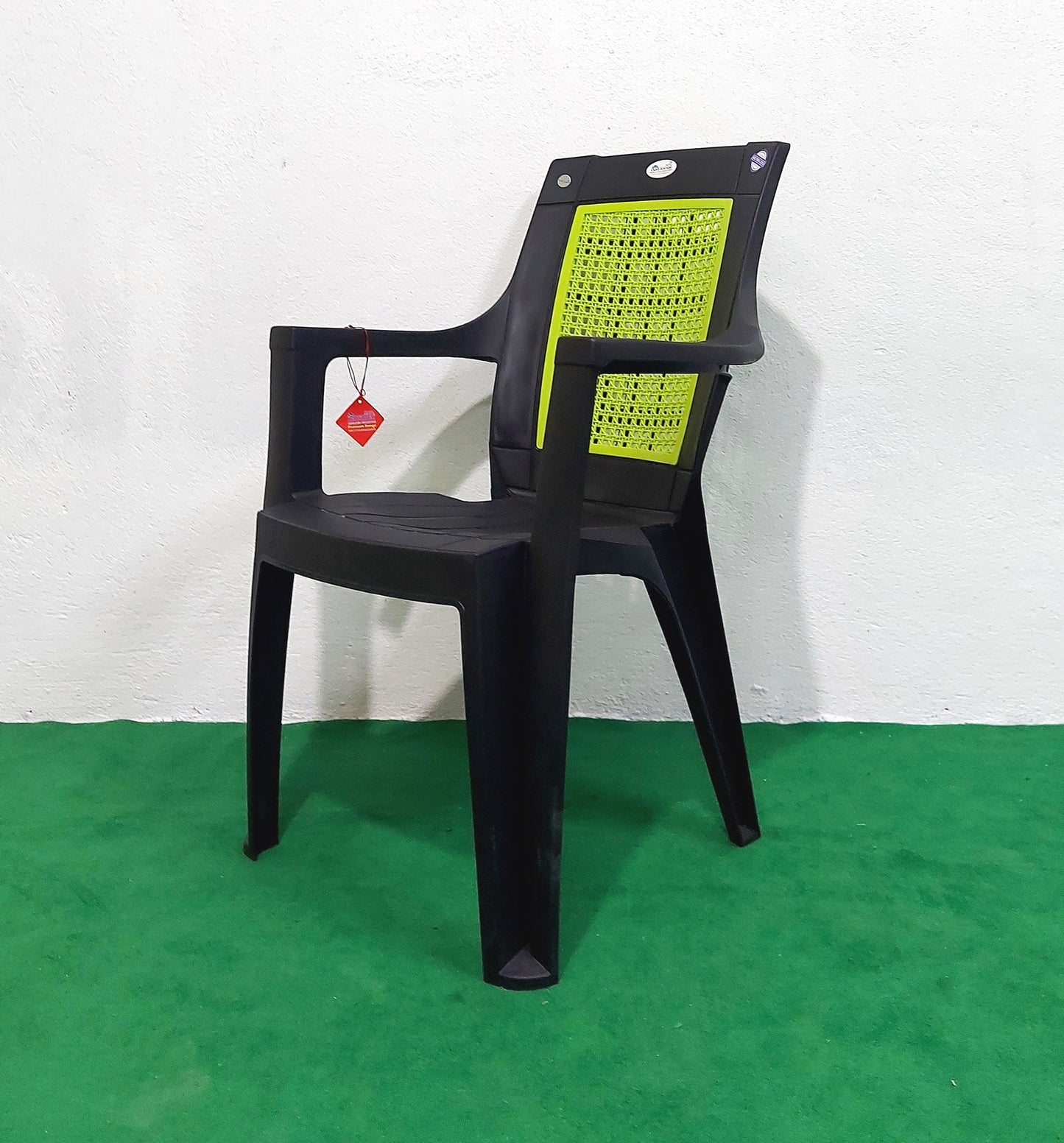 Bowzar Cresta Plastic Chair With Handle Green