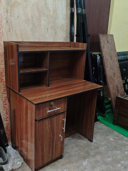 Bowzar 3x2 Study Table With Hutch Compact Design