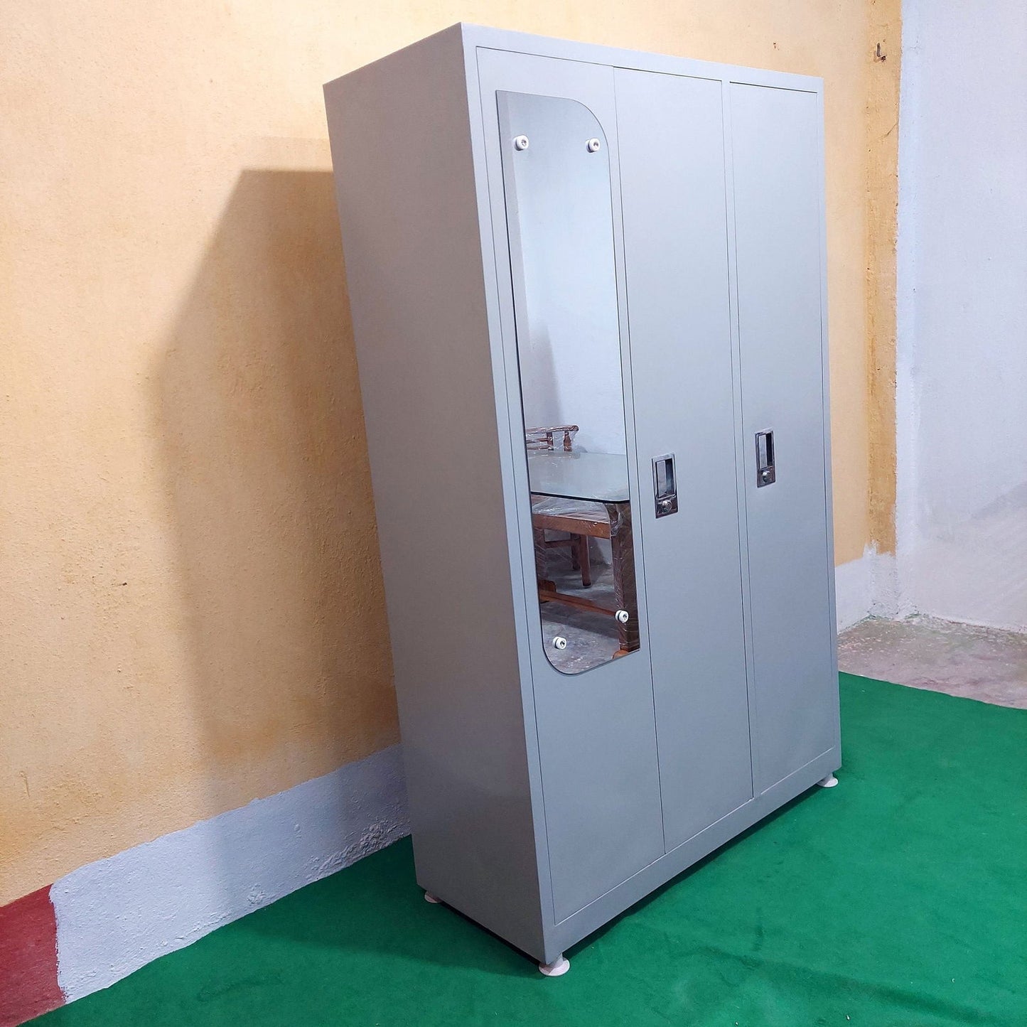 Bowzar 24 Gauge 3 Door Almirah Onoma Style With Maruti Lock Light Grey - Bowzar - 
