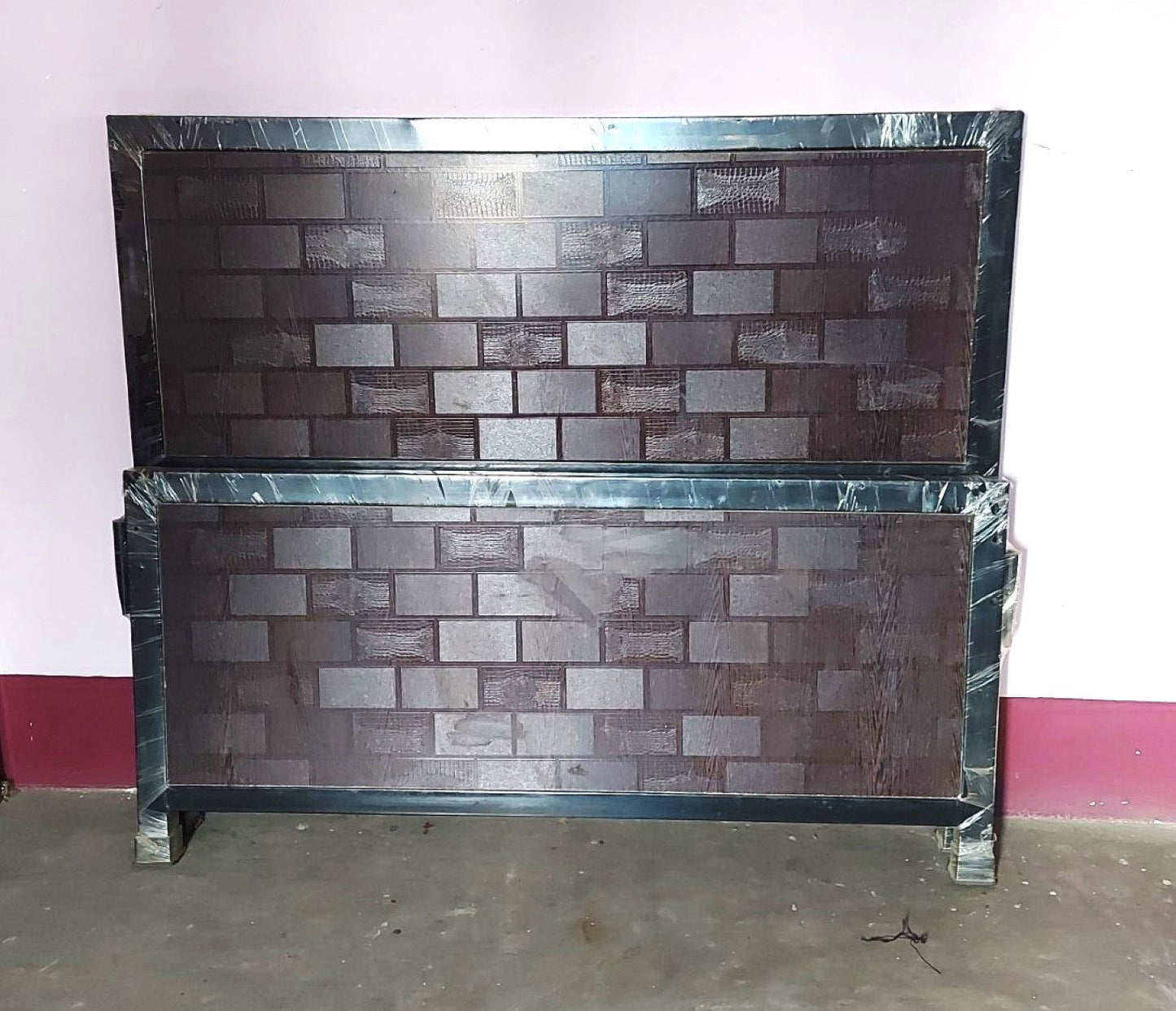 Bowzar Double Size Metal Bed with Wooden Headboard - Bowzar - 