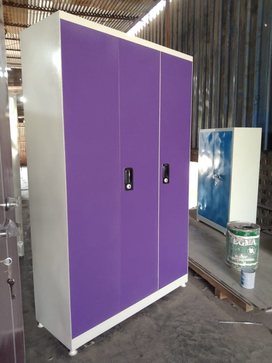 22 Gauge 3 Door Steel Almirah Wardrobe
