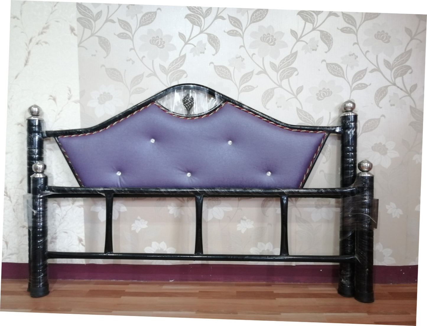 Bowzar Dhanush Model Queen Size 5X6.5 Feet Metal Bed Micra Purple