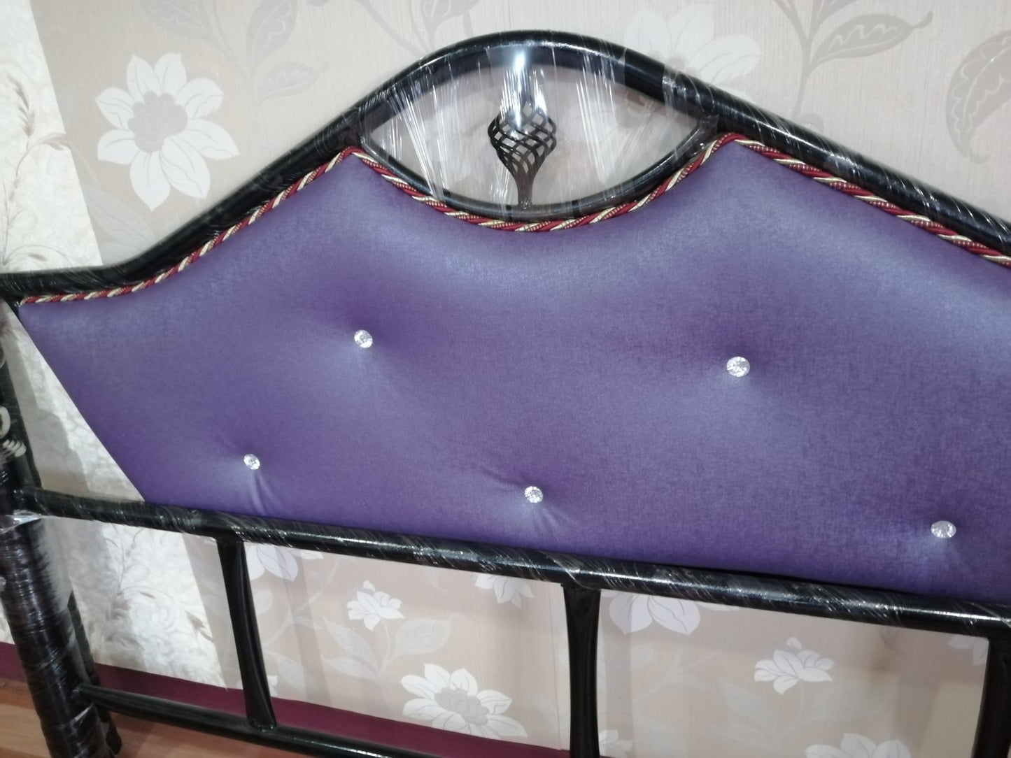 Bowzar Dhanush Model Queen Size 5X6.5 Feet Metal Bed Micra Purple