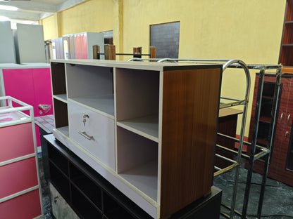 Bowzar TV Stand