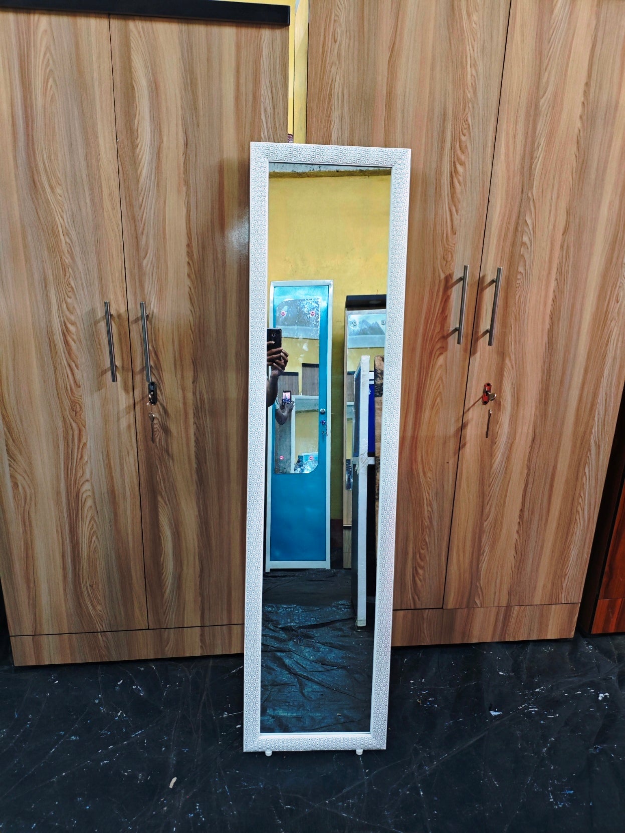 Standing Mirror Portable