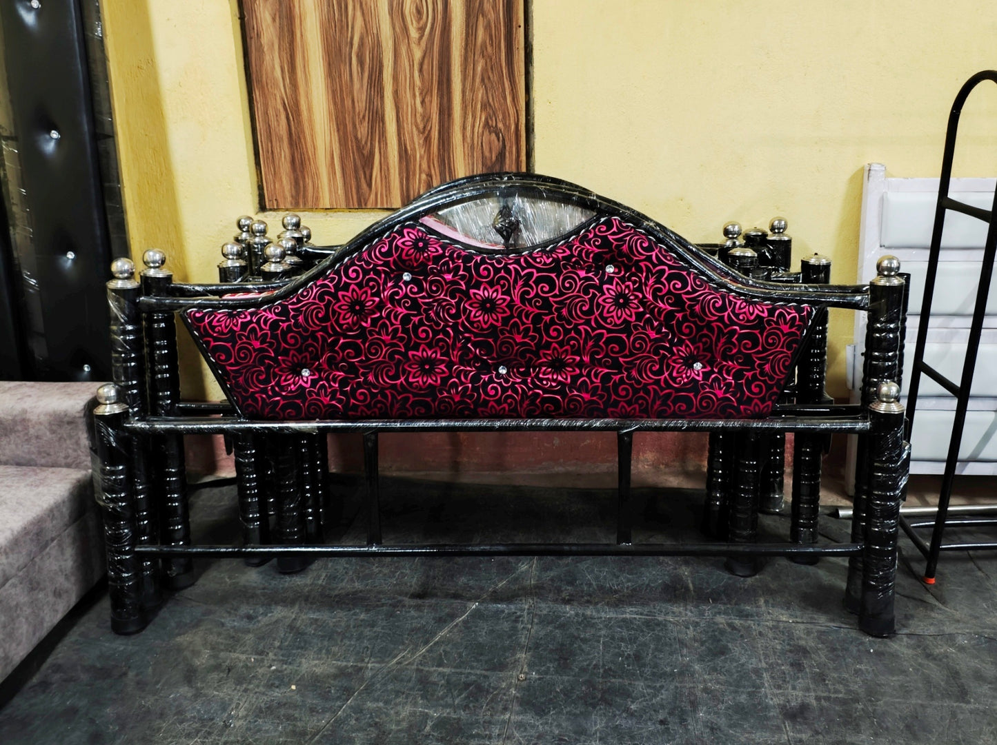 Bowzar Dhanush Model King Bed 6x6.5 Feet
