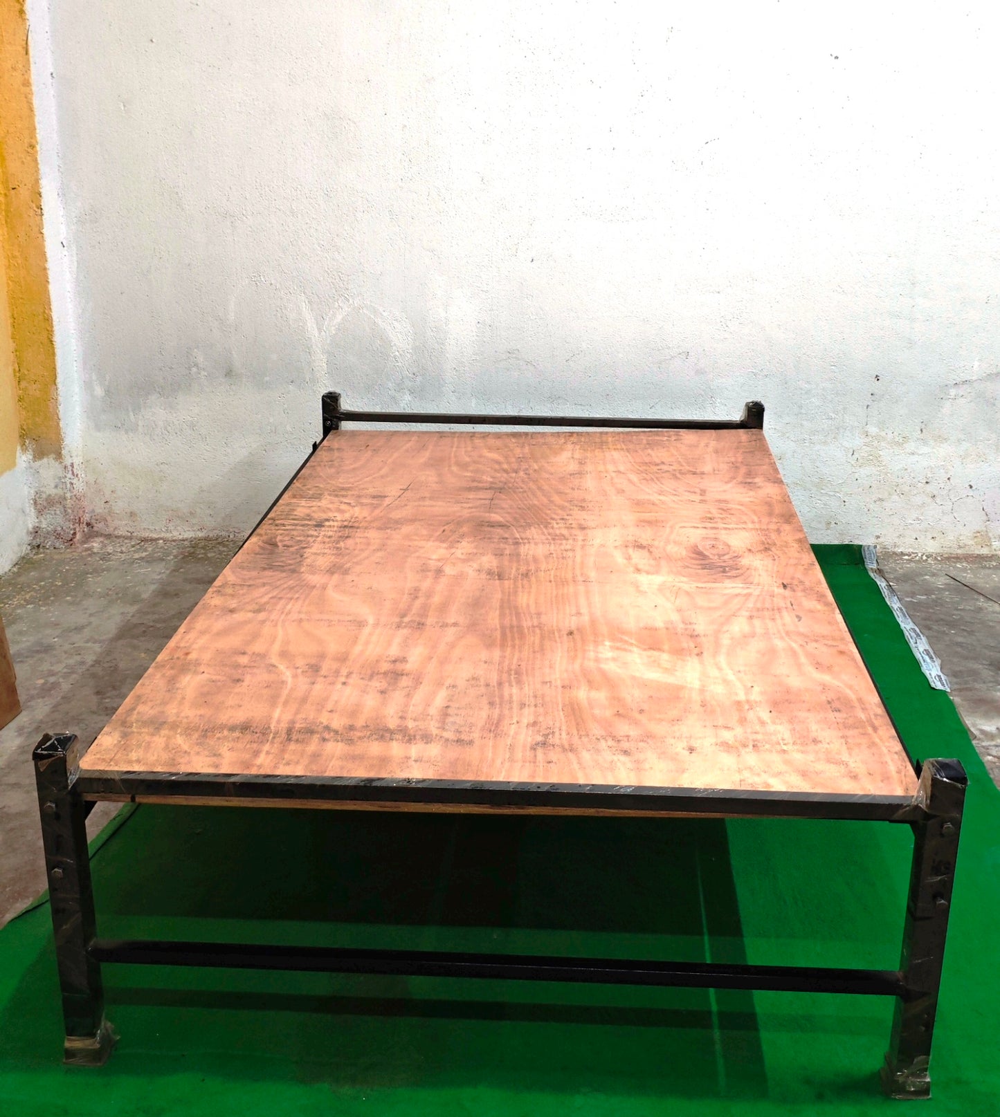 Bowzar Khatiya Double Bed 4X6.5 Feet Simple Minimalistic Metal Bed