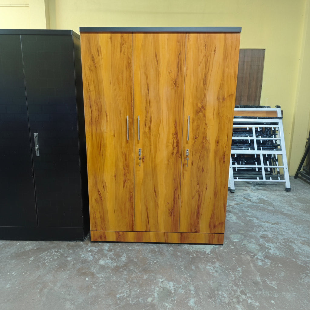 3 Door Almirah Engineering Wood Wardrobe 3 Door Almirah