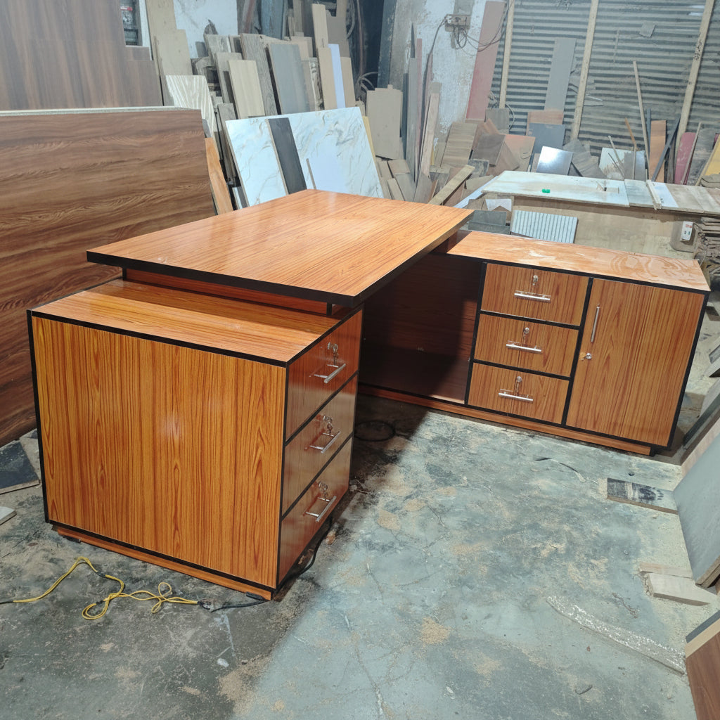 Bowzar L Table Director Table 6x6 Feet