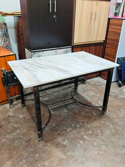 Bowzar 4 Seater Dning Table
