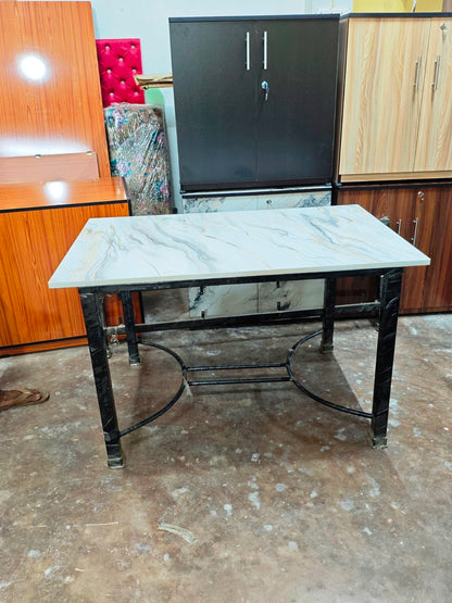 Bowzar 4 Seater Dning Table