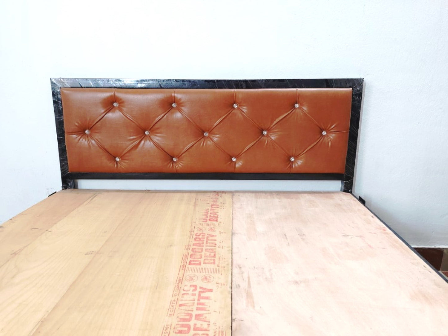 Queen Bed 5x6.5 feet Heavy Quality Long Lasting 5 Years Warranty