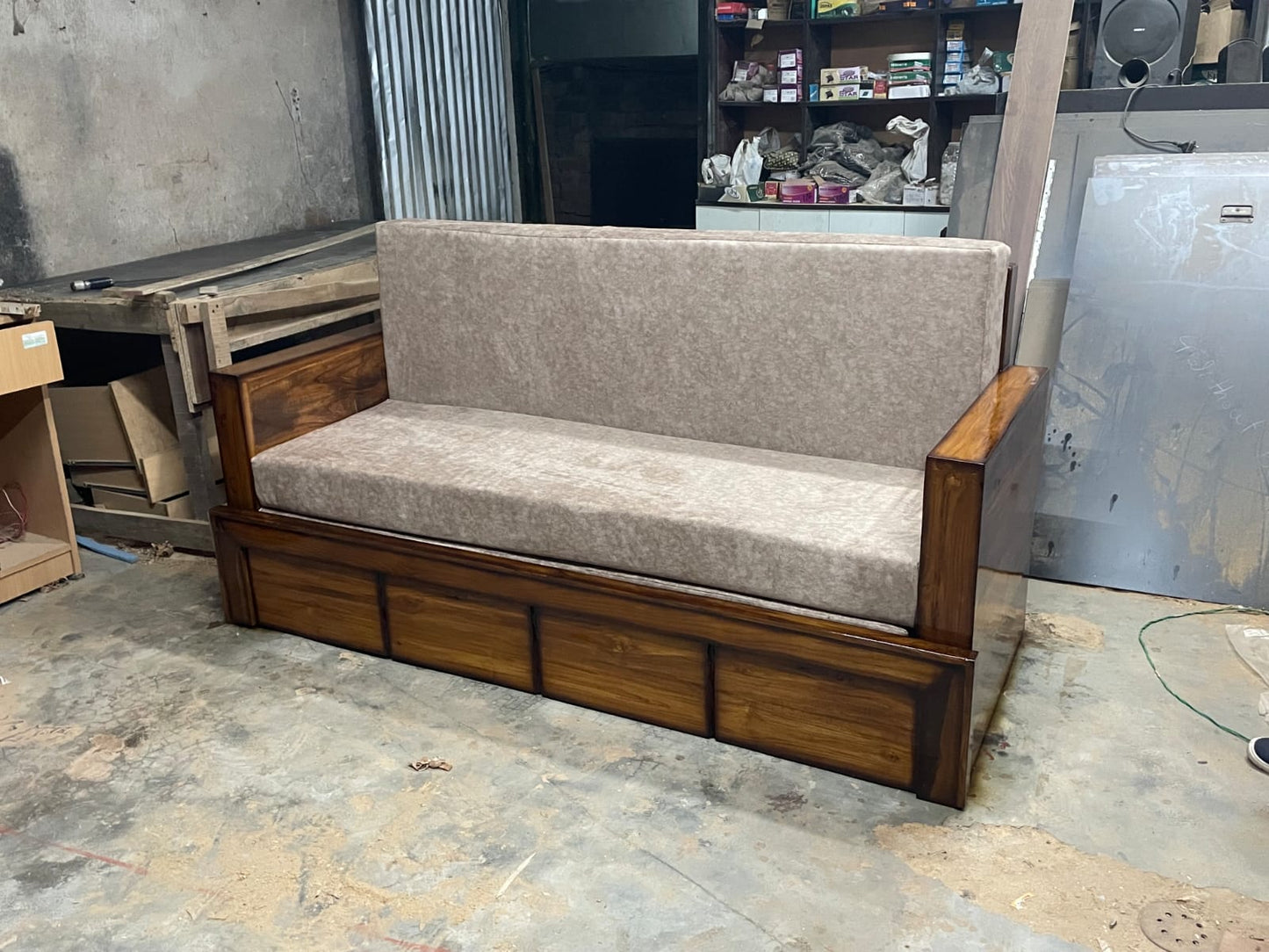 Wooden Sofa Cum Bed 5x6 Feet