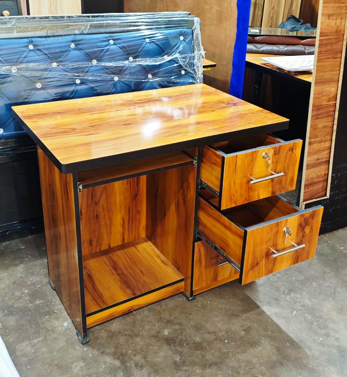 Bowzar Office Table 3x2 With 3 Drawers Bengal Sisham Engineering Wood