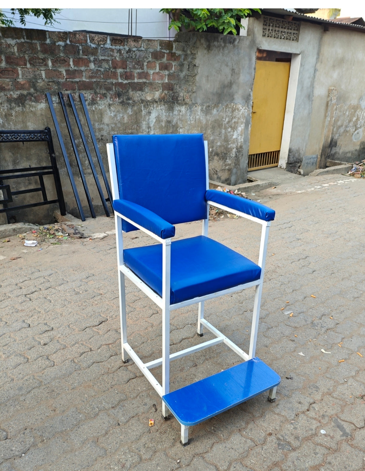 Phlebotomy Chair Blood Collection Chair for Diagnostic Center Hospital Clinic Dispensary