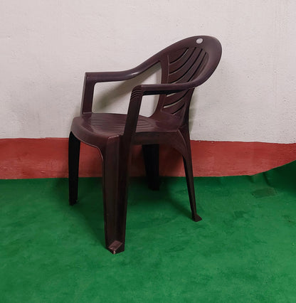 Bowzar Decor Plastic Chair With Handle Dark Brown