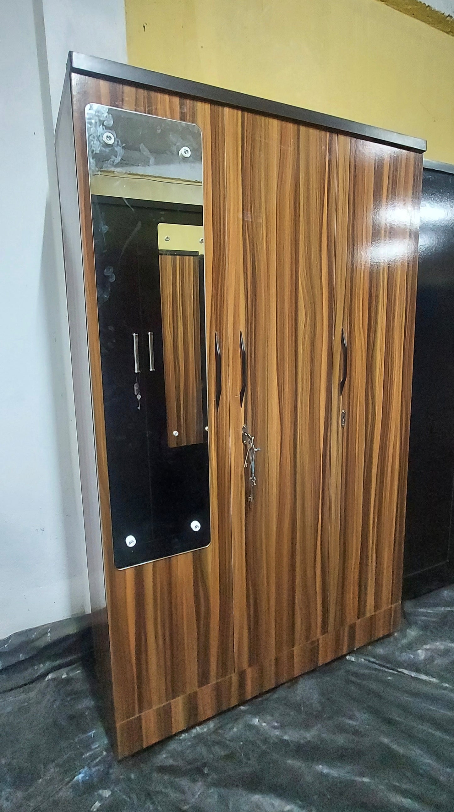 Bowzar 3 Door Almirah 3 Door Wardrobe 6 Feet Height White Marble