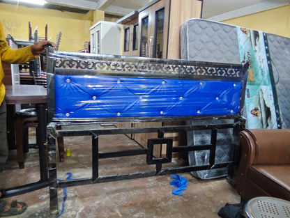 Bowzar Queen KM Bed 5x6.5 feet Blue